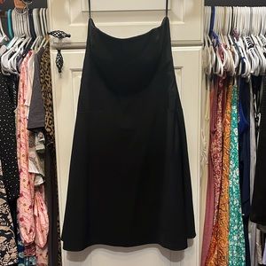 Black lbd White House black market sz 2 waist detail strapless mini